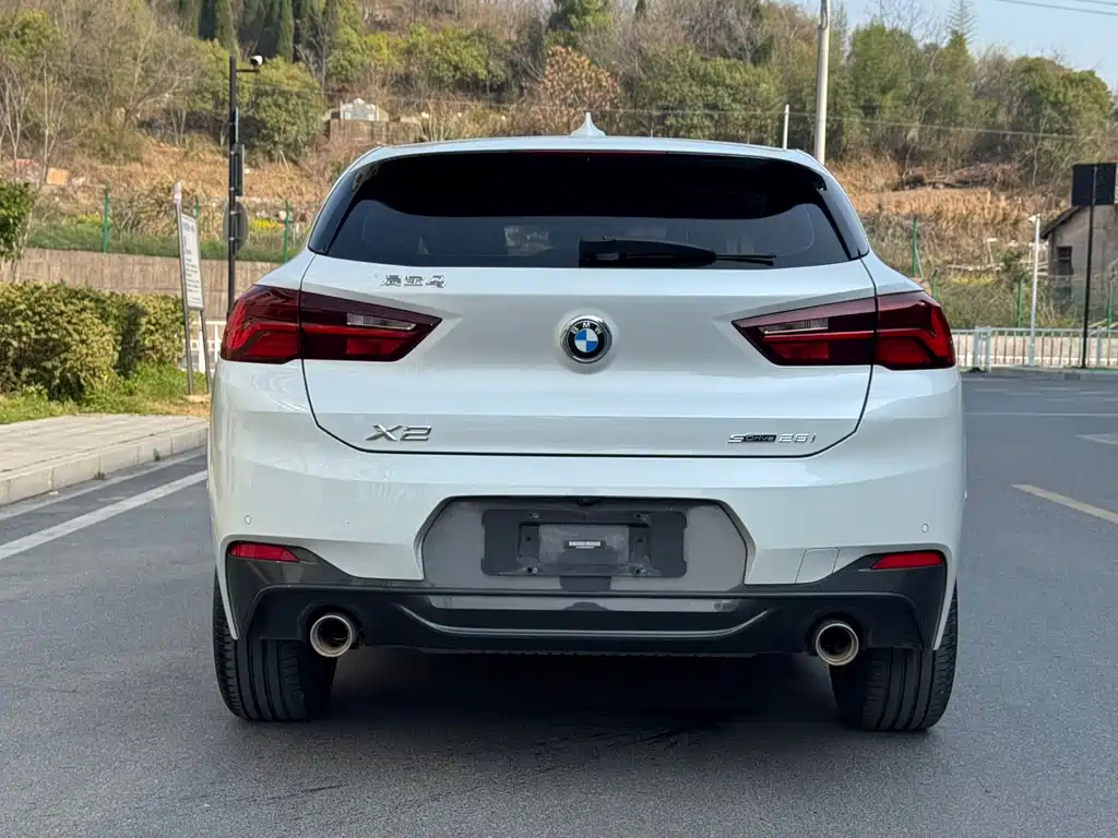 BMW X2 sDrive25 i Leading M Sport Package