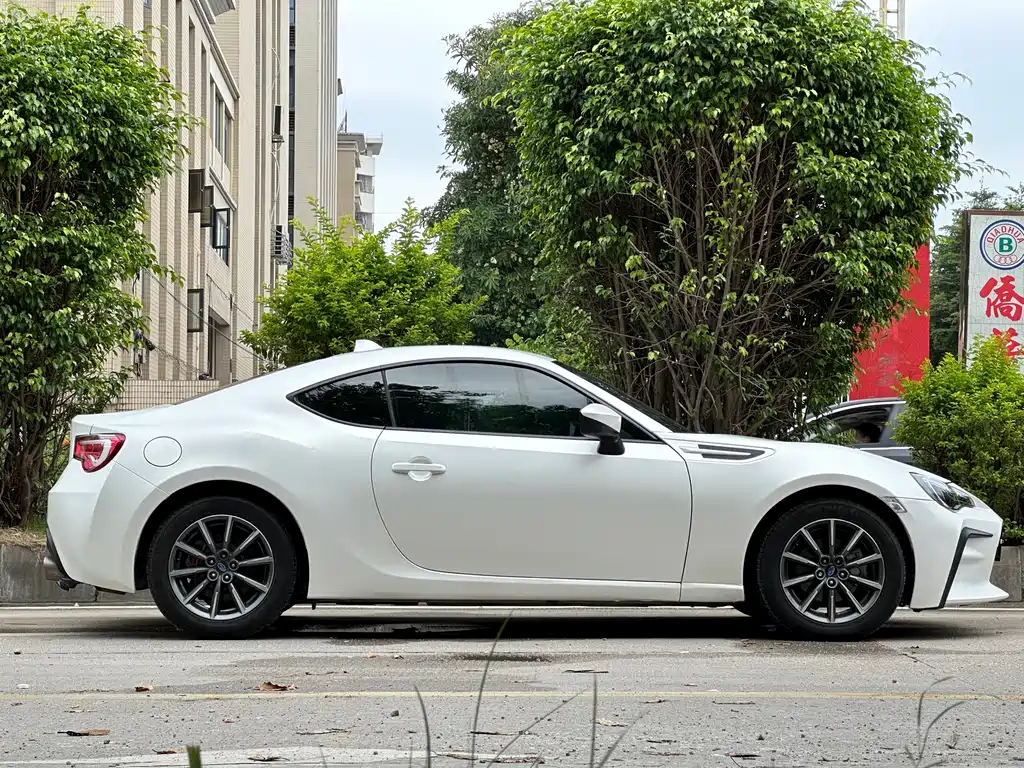 Subaru BRZ 2.0 i Auto Luxury