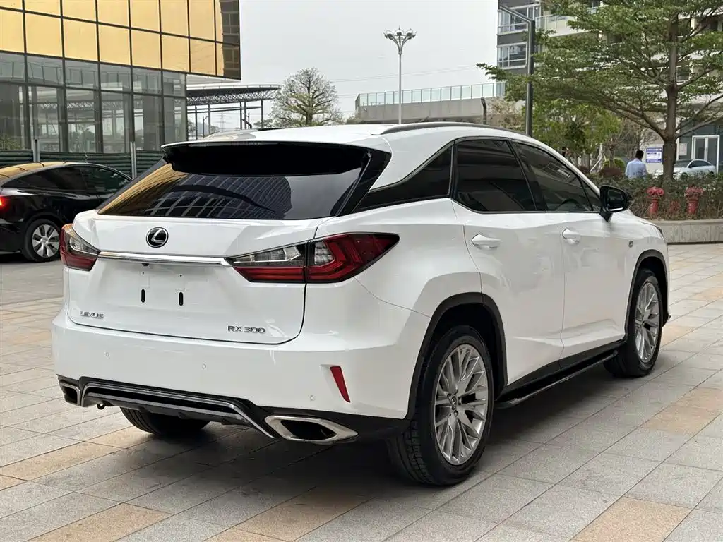 Lexus RX 300 4 WD F SPORT CN-V