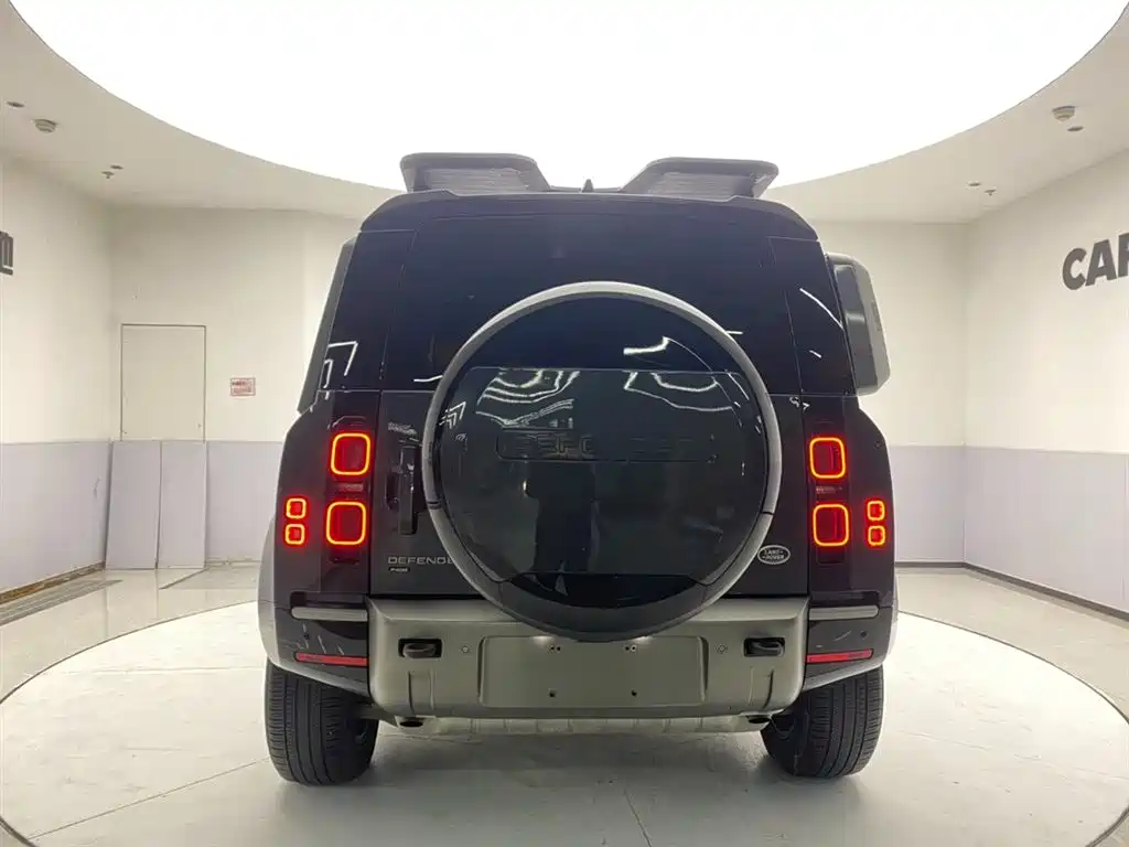 Land Rover Defender Facelift 110 3.0 T P400 X-DYNAMIC HSE