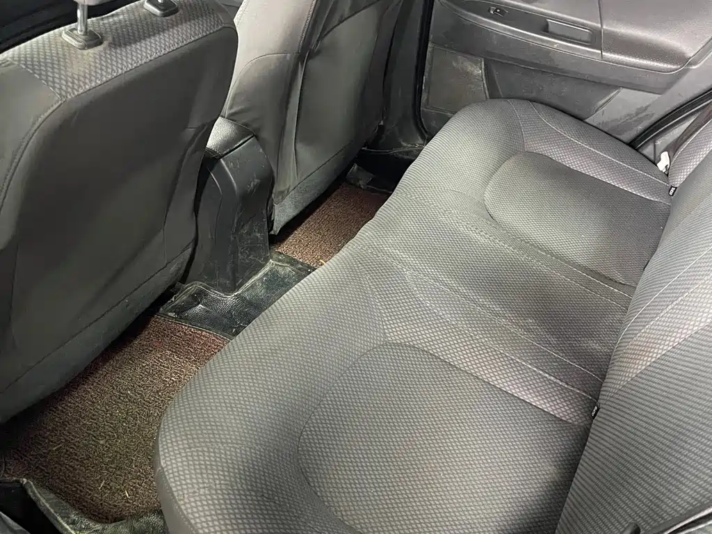 Dongfeng Fengshen S30 1.5 L Auto Graceful