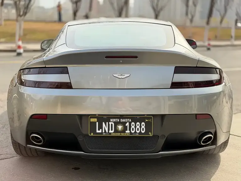 Aston Martin V8 Vantage 4.7 L Coupe