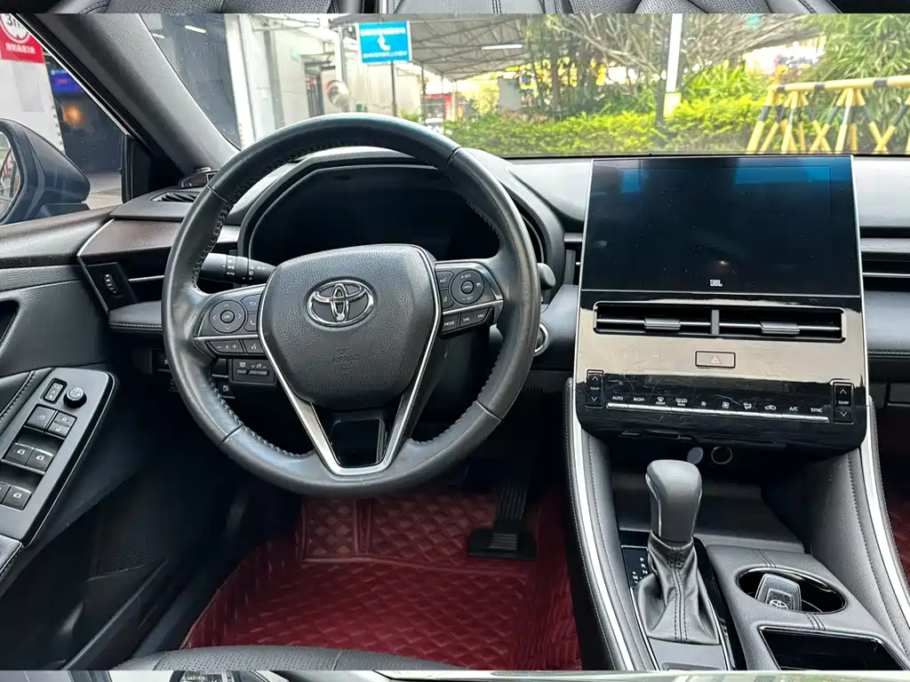 Avalon 2.0 L Luxury