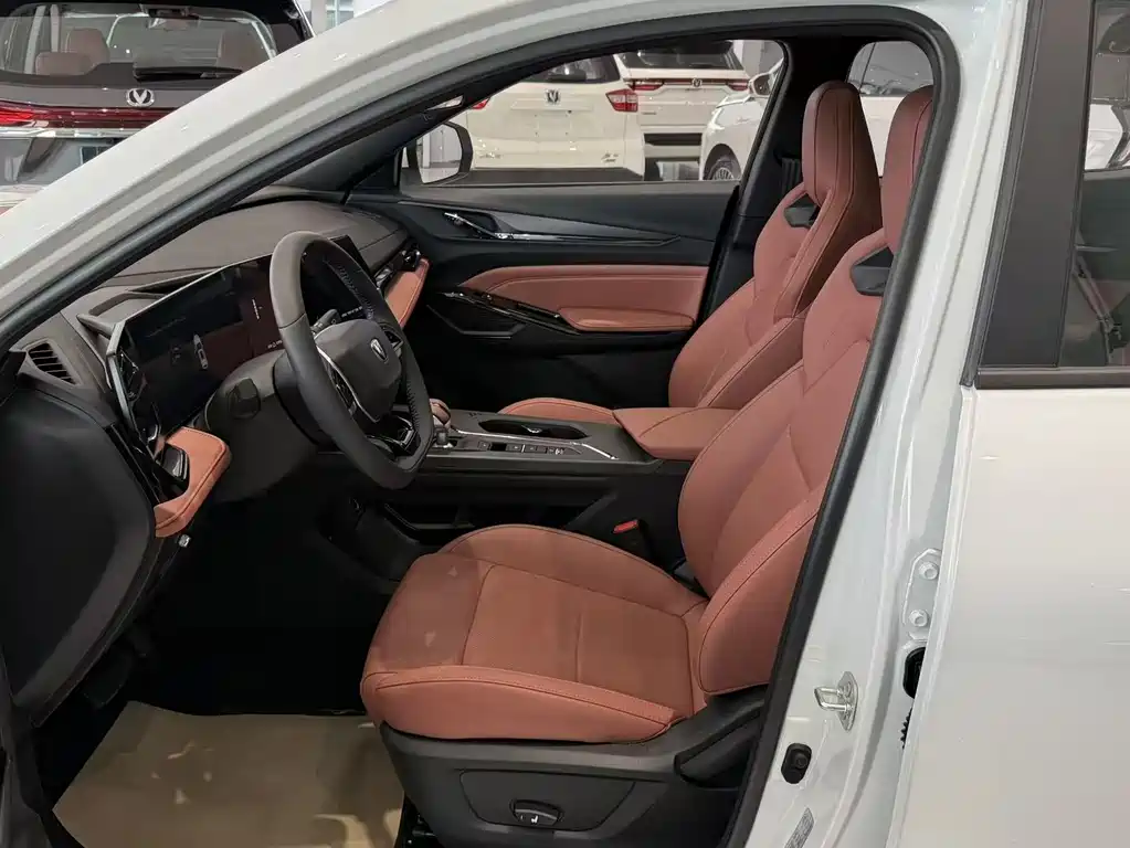 Changan X5 PLUS 1.5 T DCT Transcend