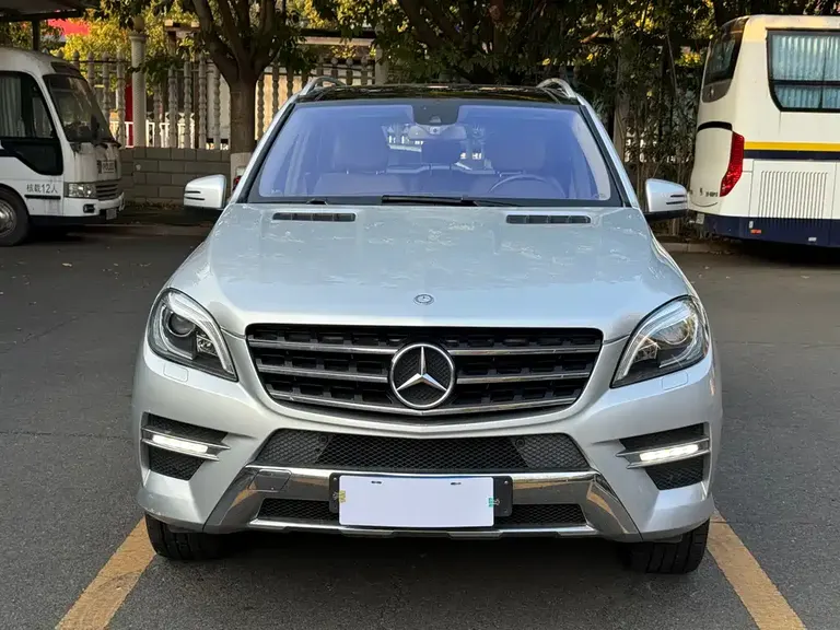 Mercedes-Benz M-Class ML 350 Luxury