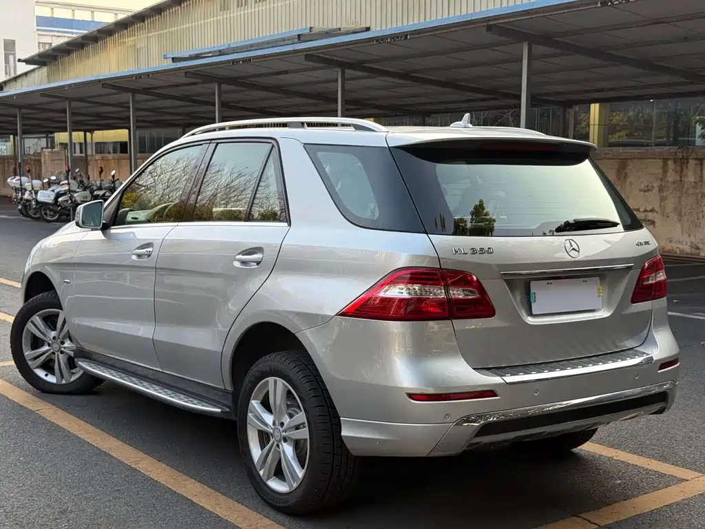 Mercedes-Benz M-Class ML 350 Luxury