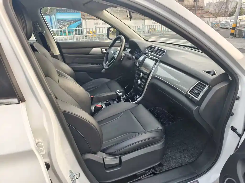 Haval H2 Red Label 1.5 T DCT 2 WD Elite