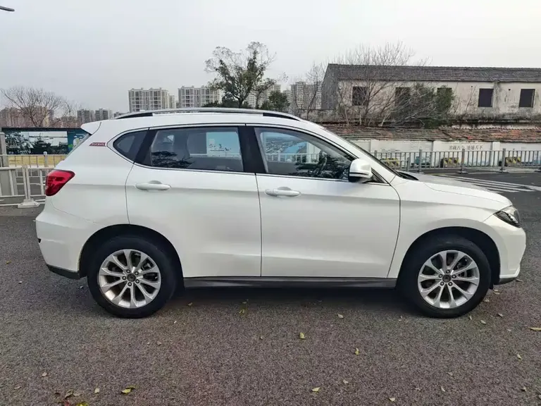 Haval H2 Red Label 1.5 T DCT 2 WD Elite