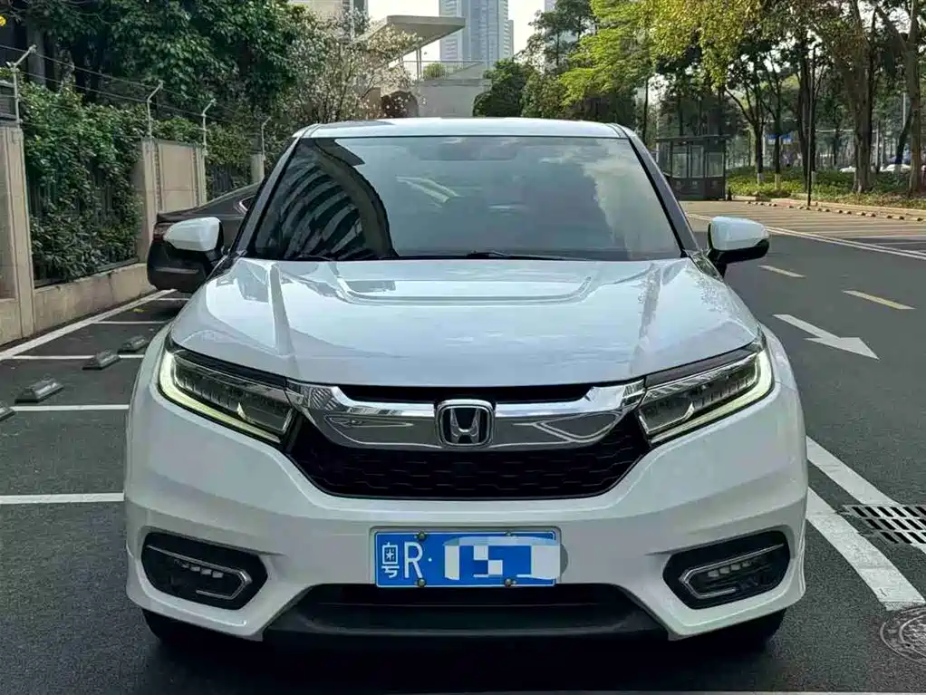 Avancier 240 TURBO 2 WD Premium
