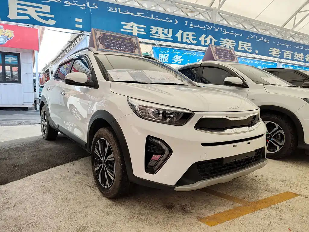 Stonic 1.4 L Auto Fun Enjoyment