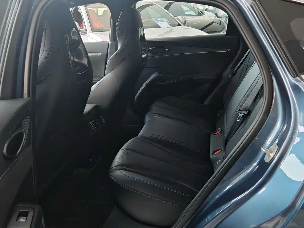 Seal 06 DM-i Smart Drive 120 KM Premium