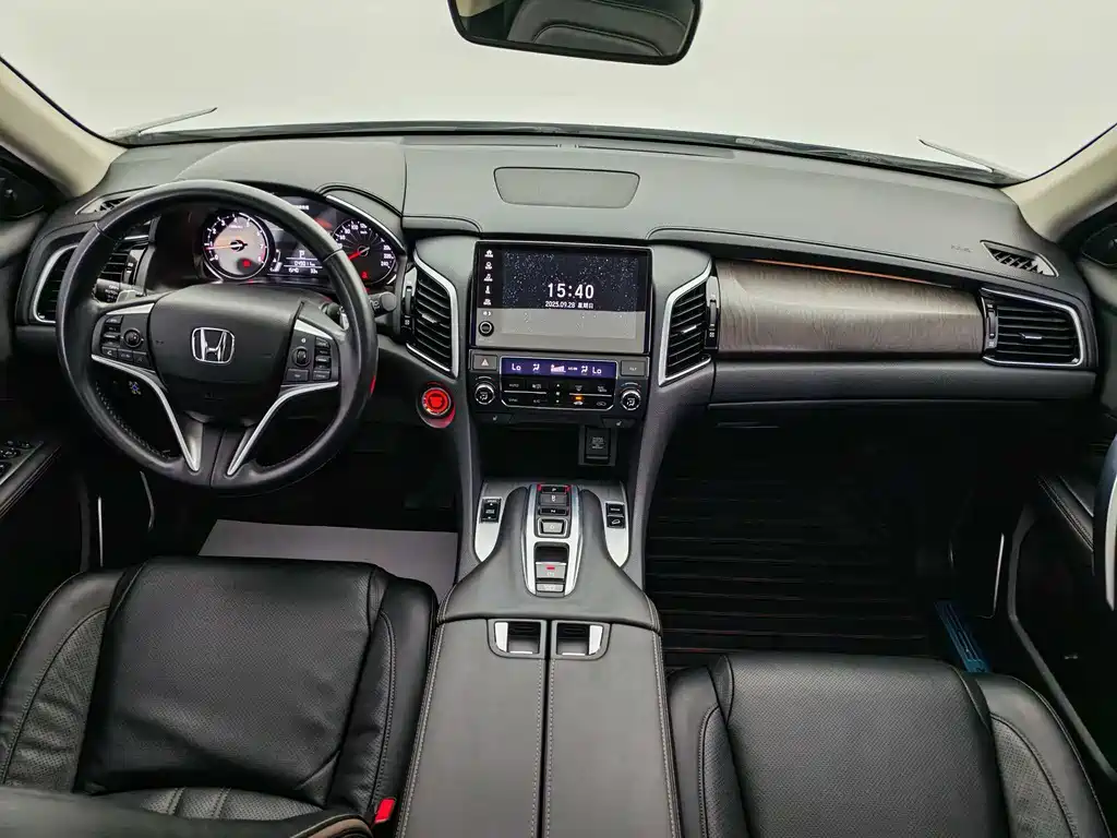 Avancier 370 TURBO 4 WD Premium