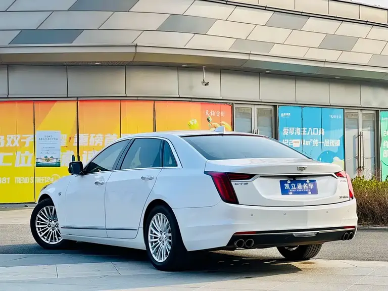 Cadillac CT6 28 T Fashion
