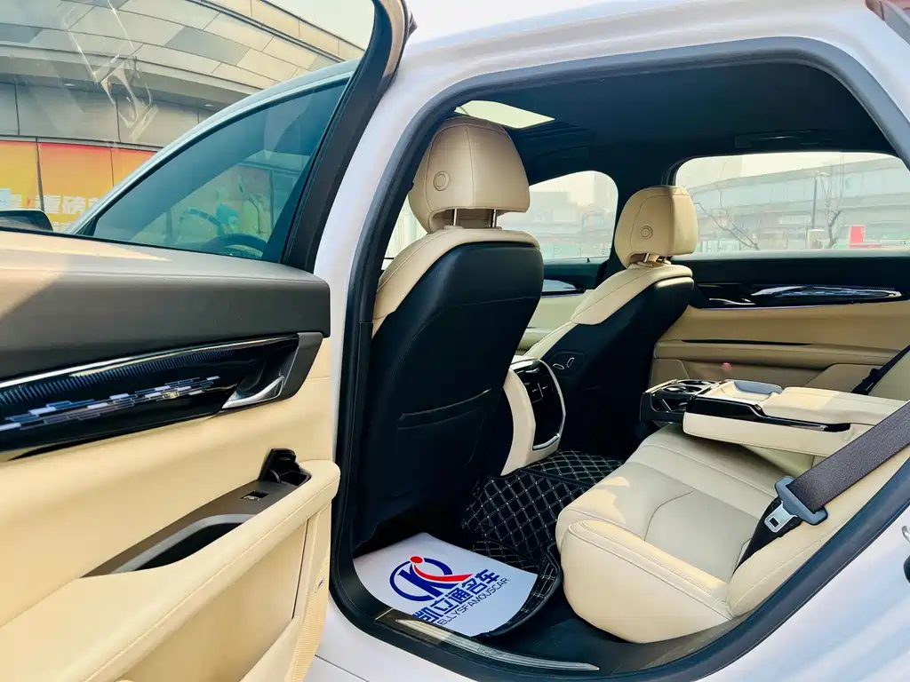 Cadillac CT6 28 T Fashion