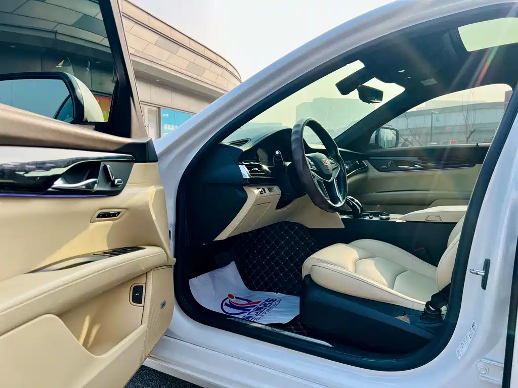 Cadillac CT6 28 T Fashion