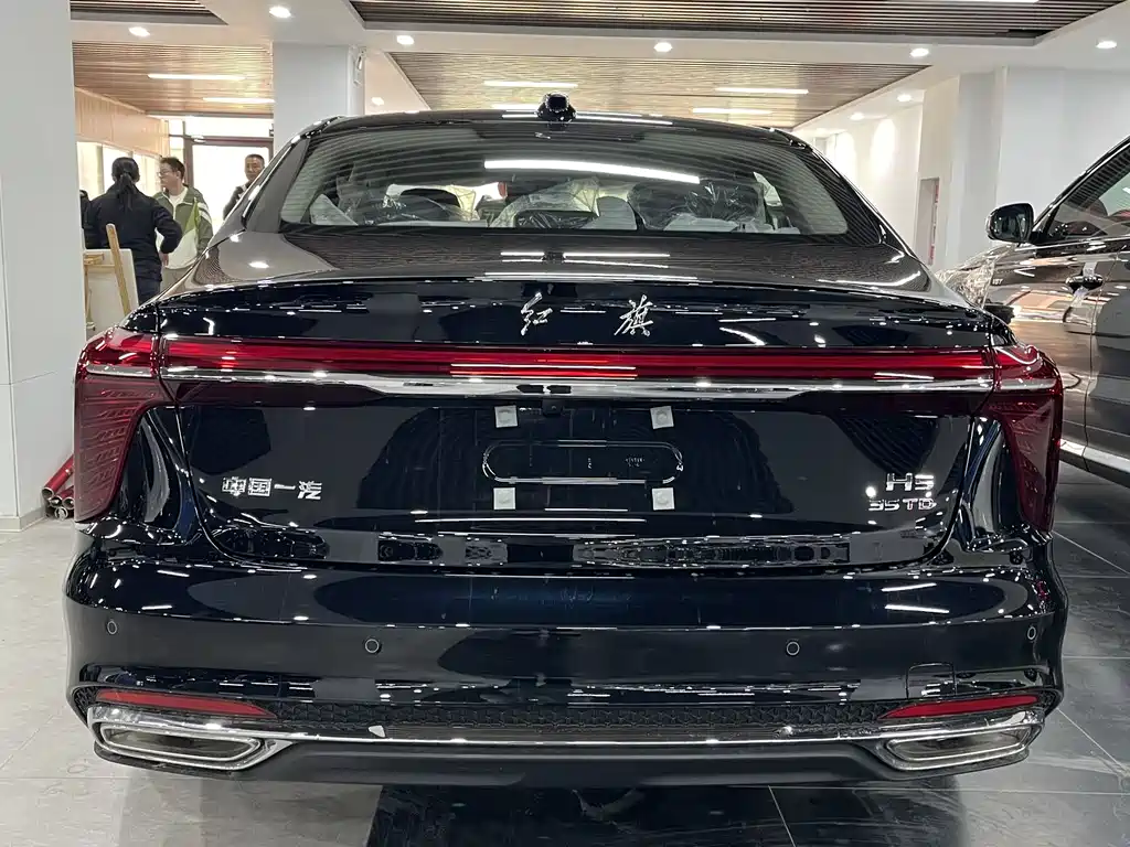 Hongqi H5 1.5 T DCT Flagship Charm