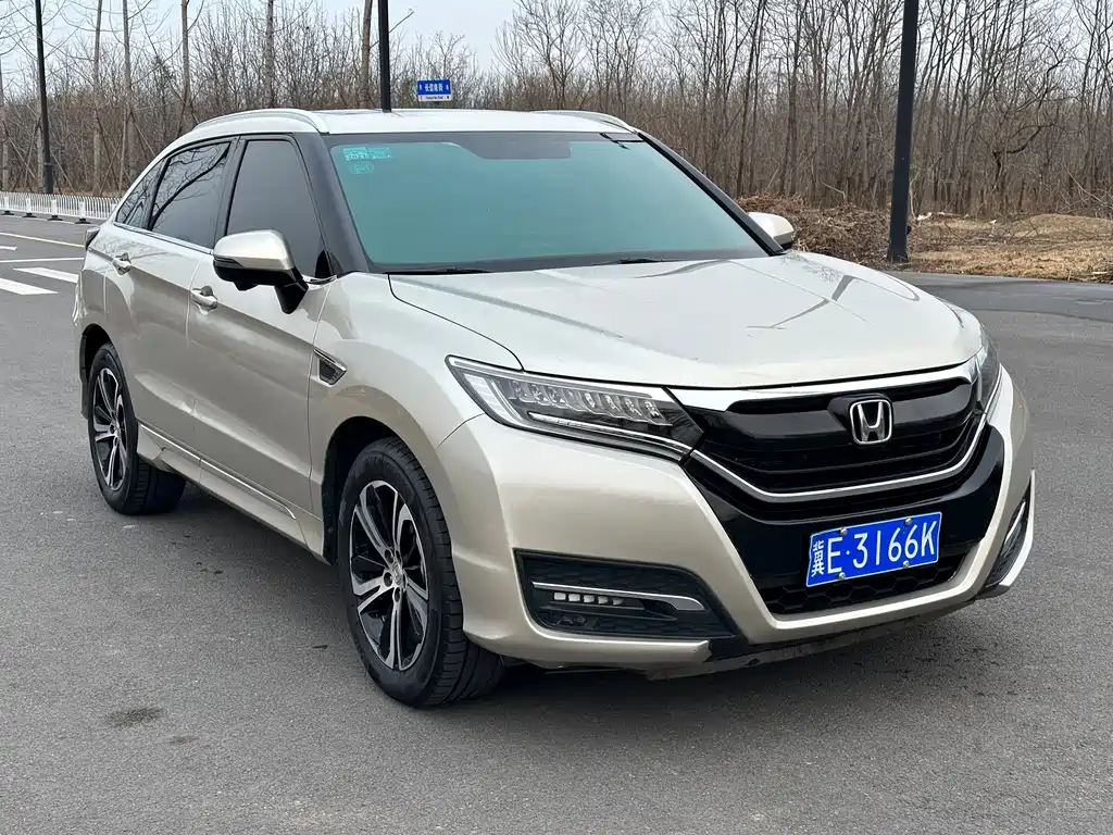 Honda UR-V 370 TURBO 2 WD Distinguished CN-V