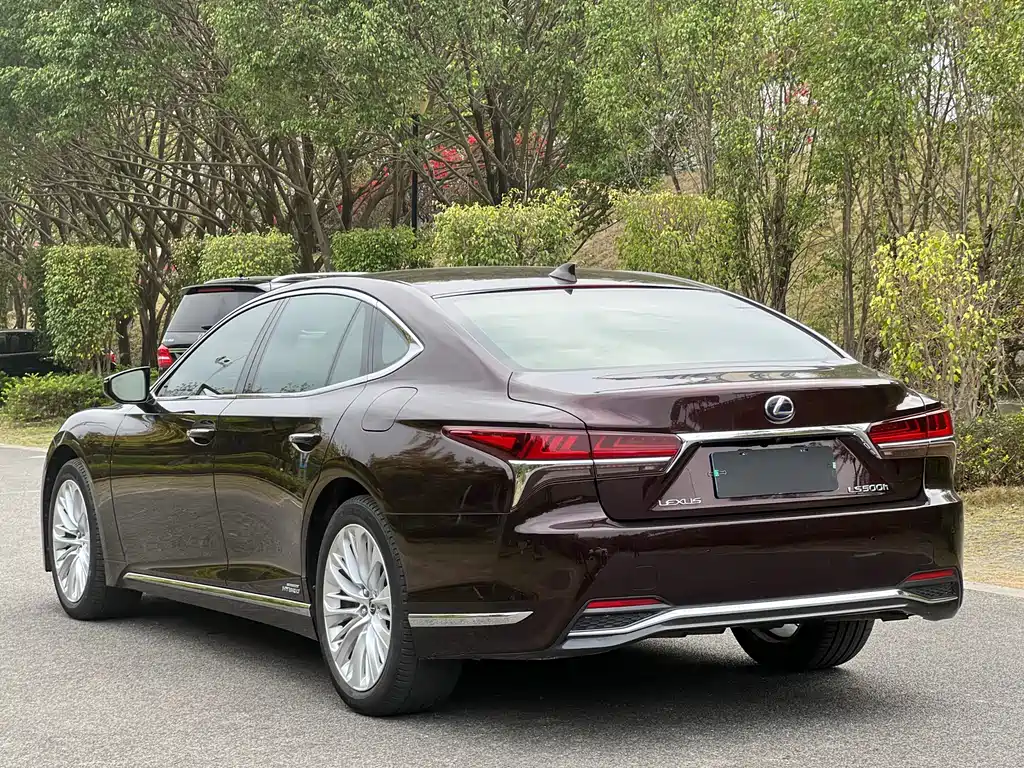 Lexus LS 500 h Executive CN-V