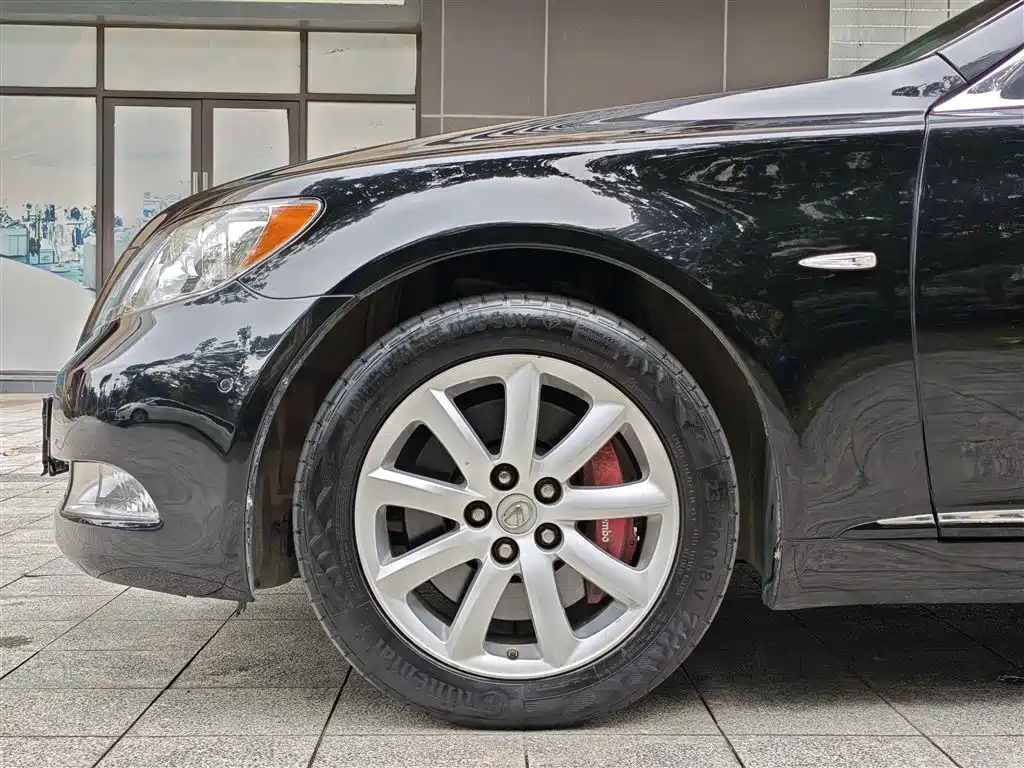 Lexus LS 460 L