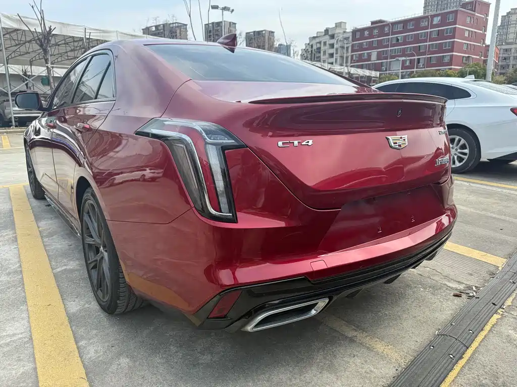 Cadillac CT4 28 T Distinguished
