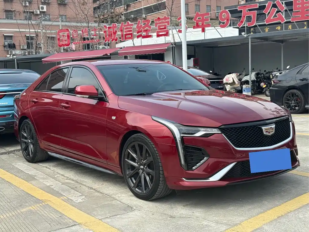 Cadillac CT4 28 T Distinguished