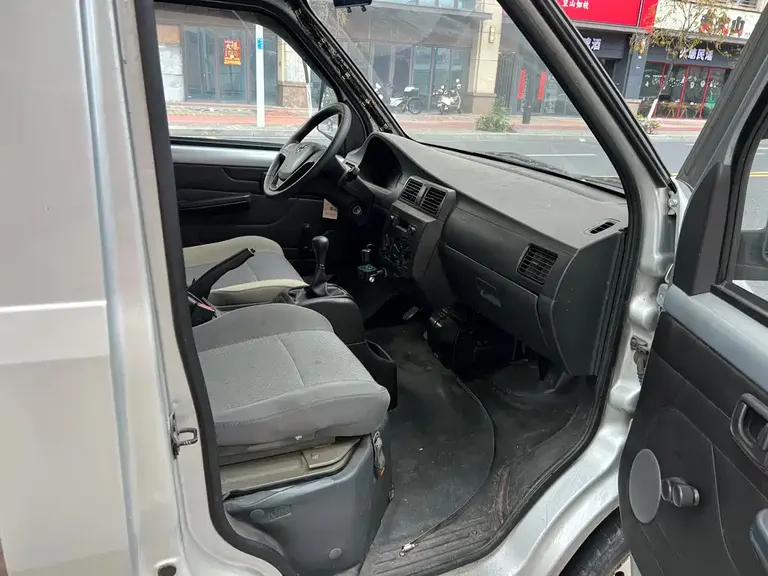 Wuling Rongguang Mini Truck 1.5 L Single Cab Basic L3 C