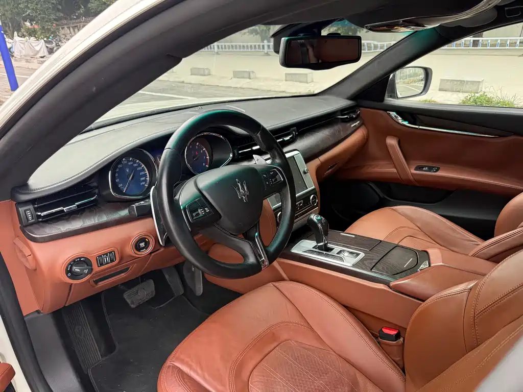 Quattroporte 3.0 T Standard