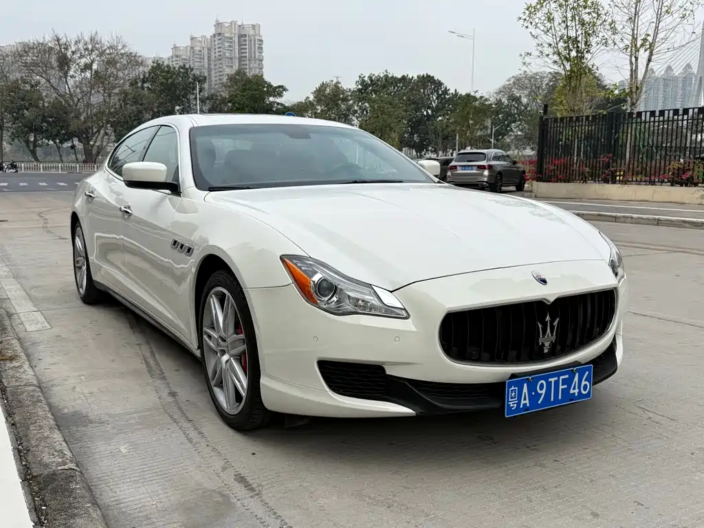 Quattroporte 3.0 T Standard