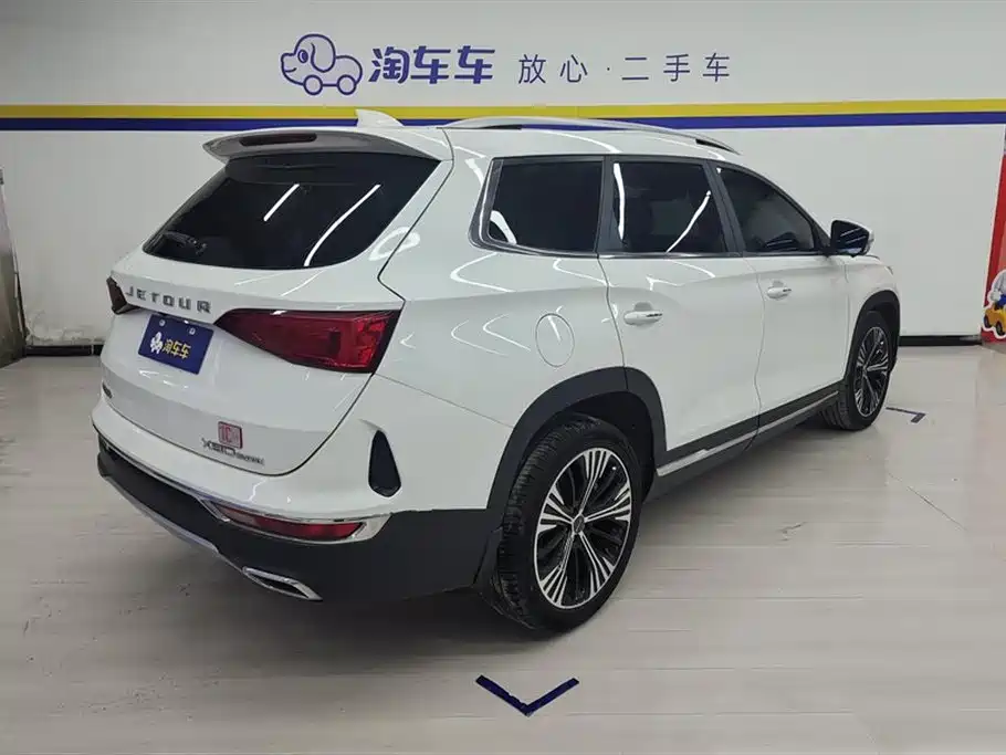 Jetour X90 1.6 T DCT Shadow Supreme 7-seat