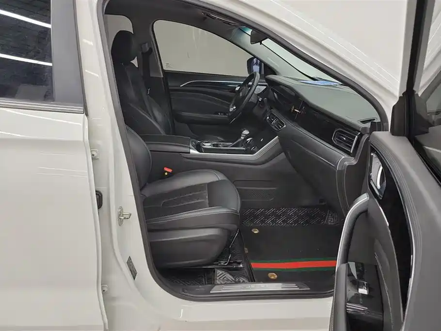 Jetour X90 1.6 T DCT Shadow Supreme 7-seat