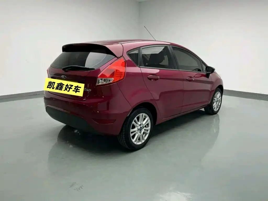 Fiesta Hatchback 1.5 L Auto Fashionable
