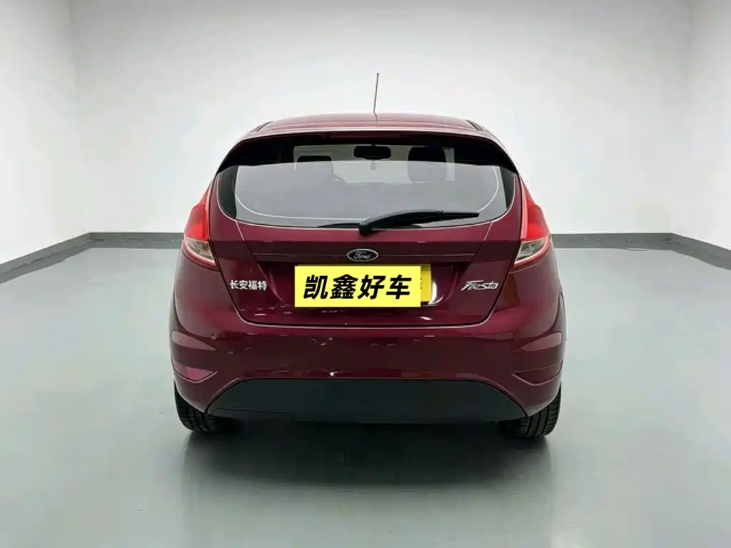 Fiesta Hatchback 1.5 L Auto Fashionable