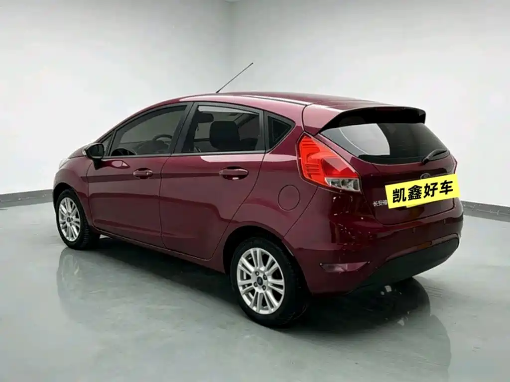 Fiesta Hatchback 1.5 L Auto Fashionable