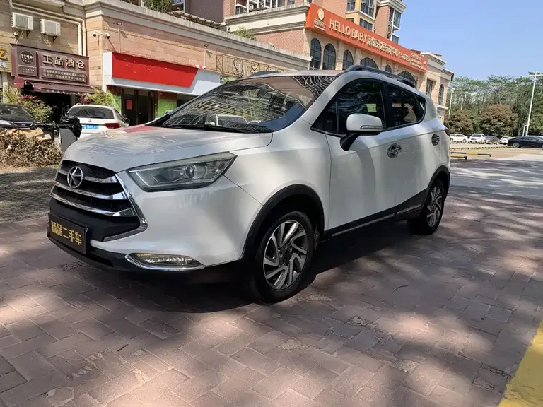 JAC Refine S3 1.5 L CVT Luxury Smart