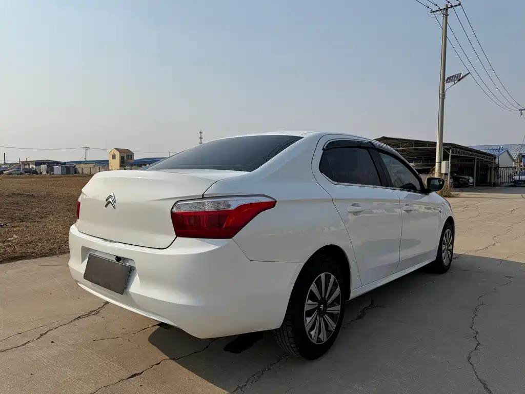 Elysee 1.6 L Auto Fashion