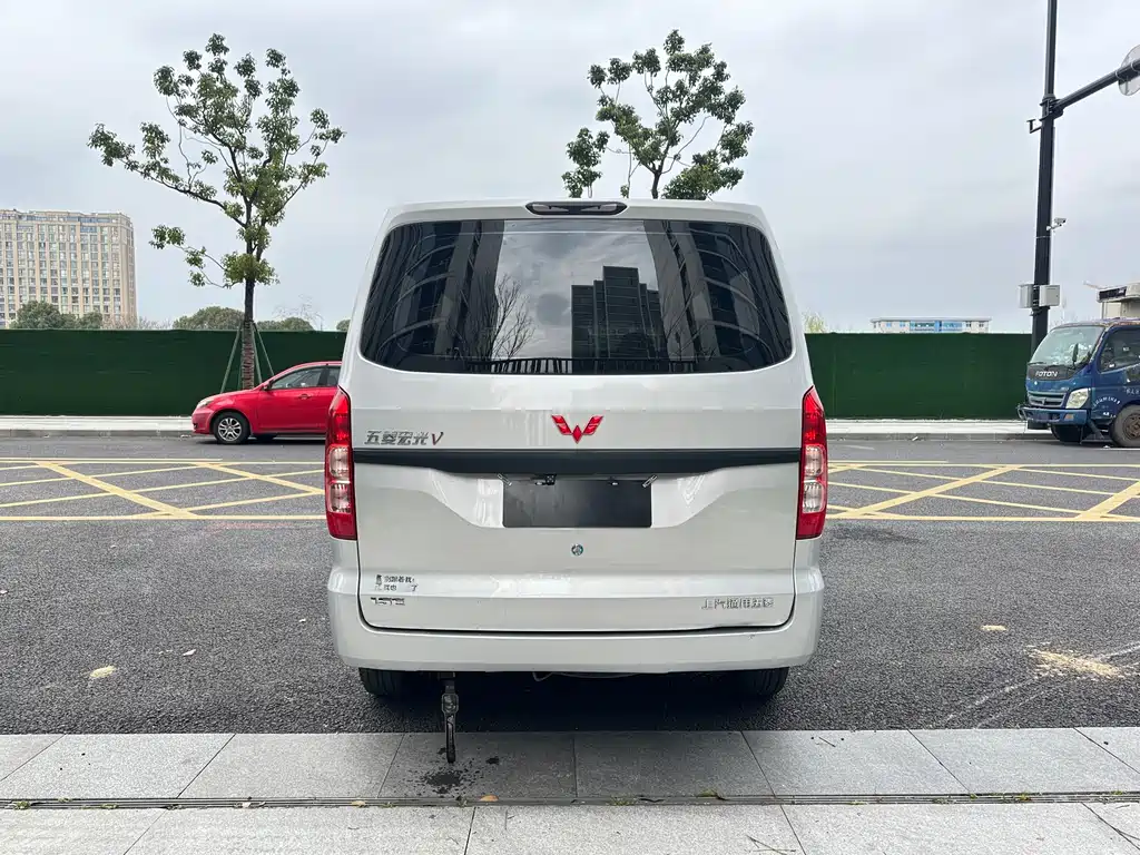 Wuling Hongguang V 1.5 L Power Take Electric Assist LAR