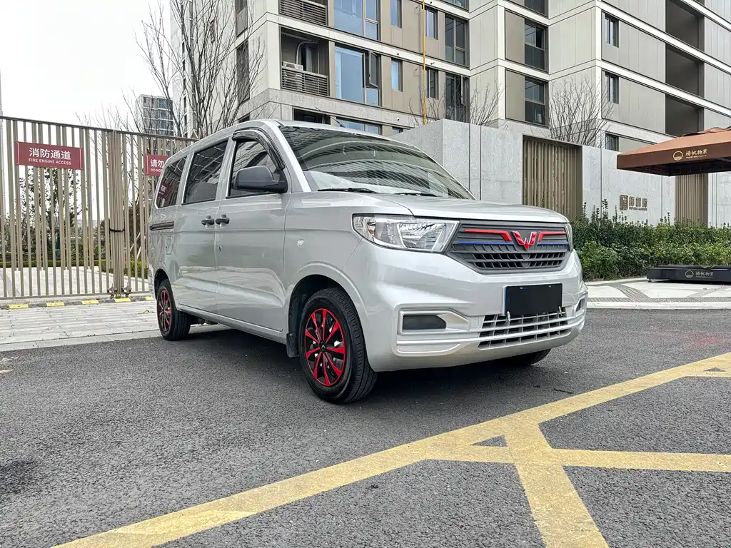 Wuling Hongguang V 1.5 L Power Take Electric Assist LAR