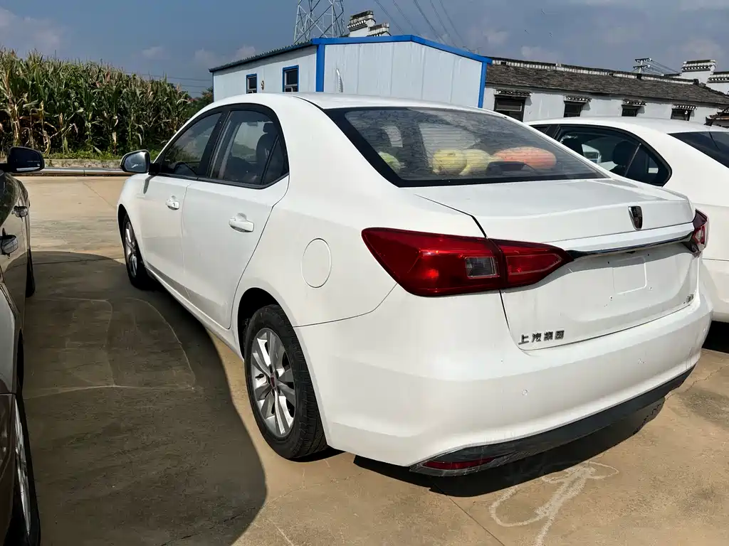 Roewe 360 1.5 L Auto Luxury
