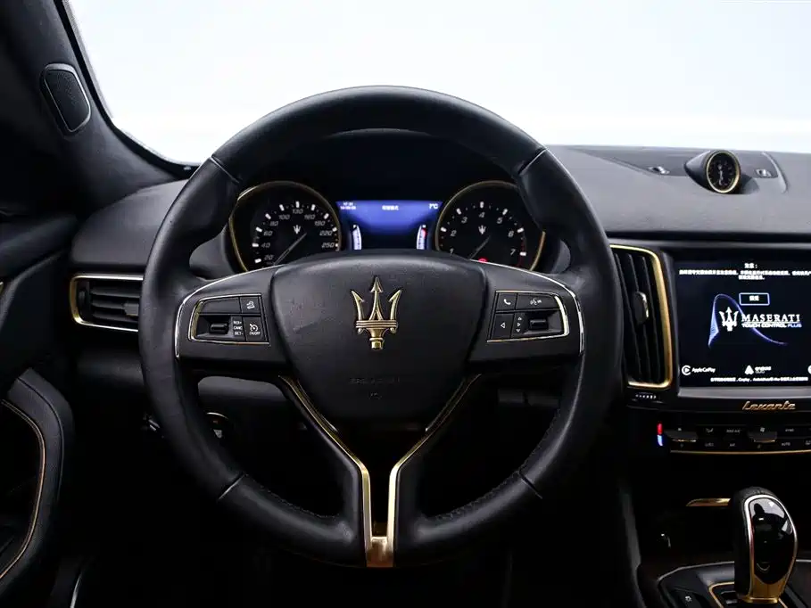 Levante 3.0 T Classic