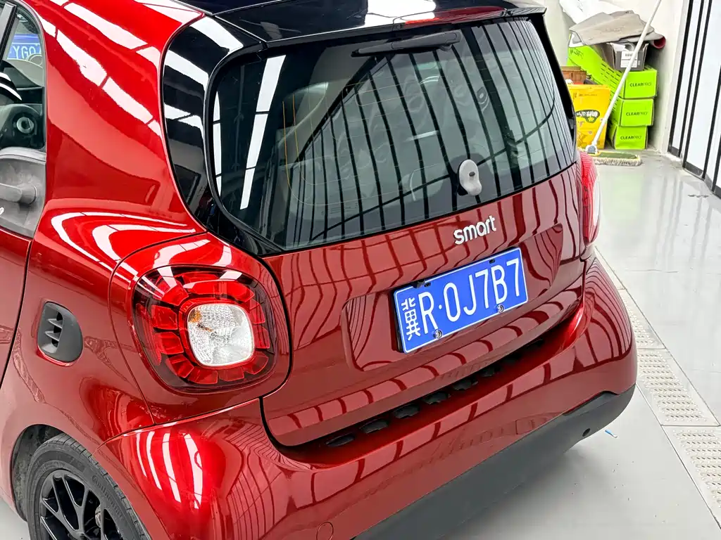 smart fortwo 1.0 L 52 kW 20 Anniversary Special Edition CN-V