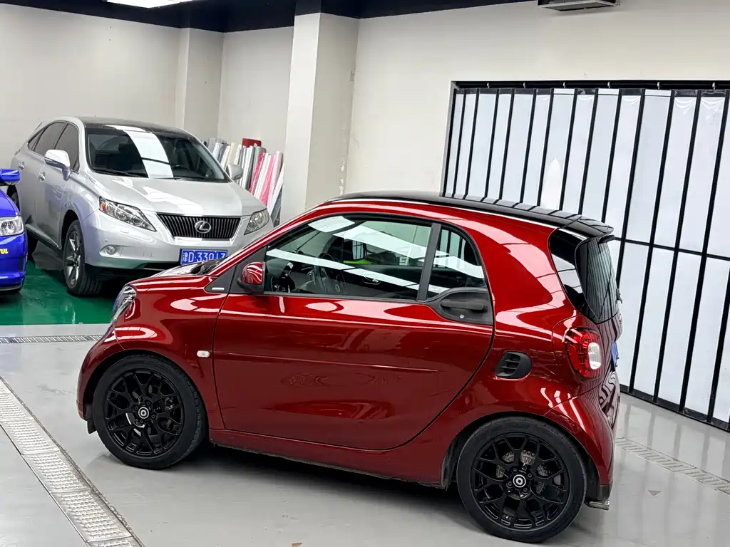smart fortwo 1.0 L 52 kW 20 Anniversary Special Edition CN-V