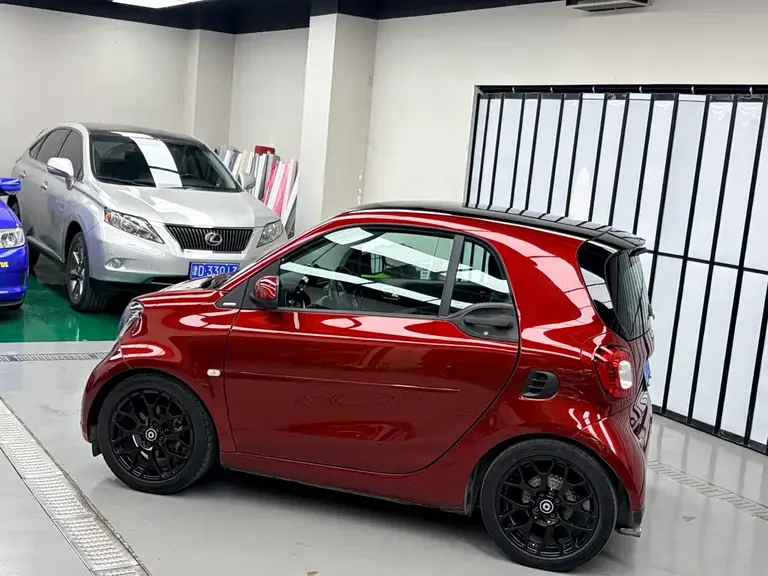 smart fortwo 1.0 L 52 kW 20 Anniversary Special Edition CN-V