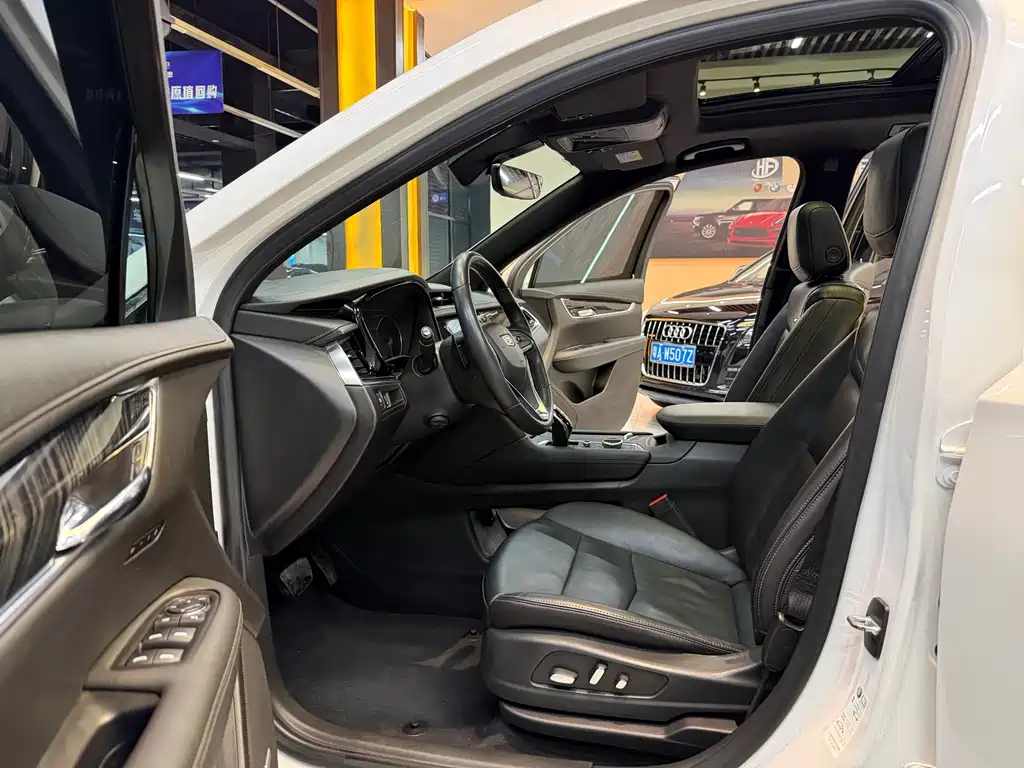 Cadillac XT6 28 T 6-seat 4 WD Luxury