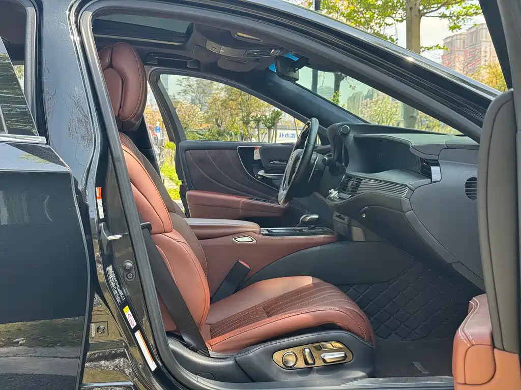 Lexus LS 500 h Executive CN-V