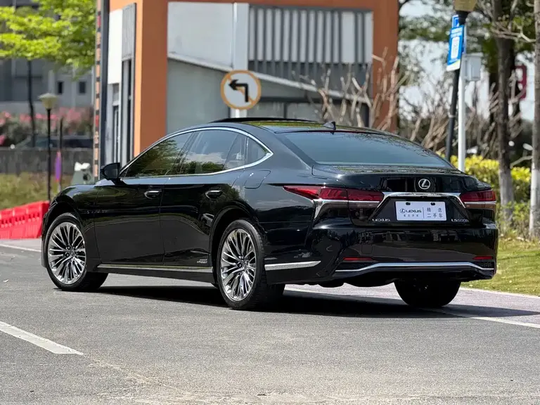 Lexus LS 500 h Executive CN-V