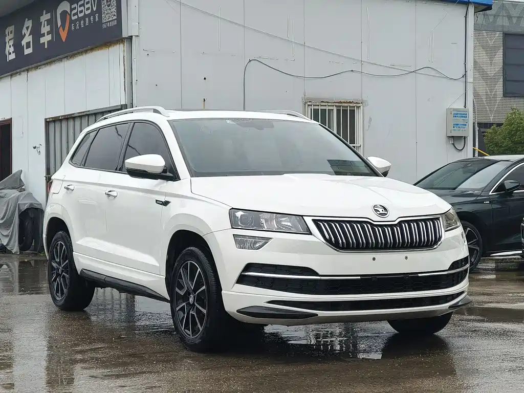 Karoq TSI280 Premium