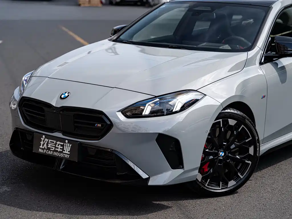 BMW M235 L