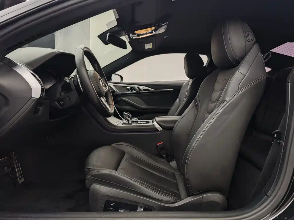 BMW 8 Series 840 i 2-door Coupe M Sport Package