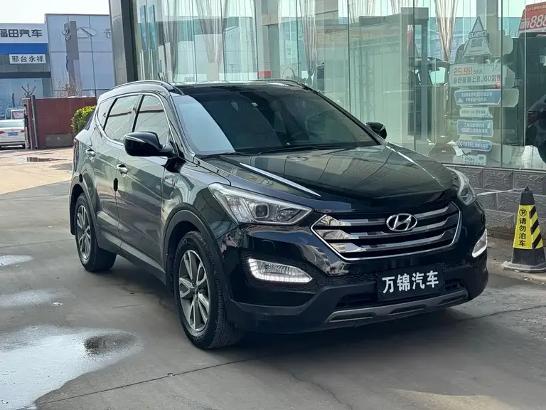 Hyundai Santa Fe Facelift 2.0 T Auto 4 WD Distinguished