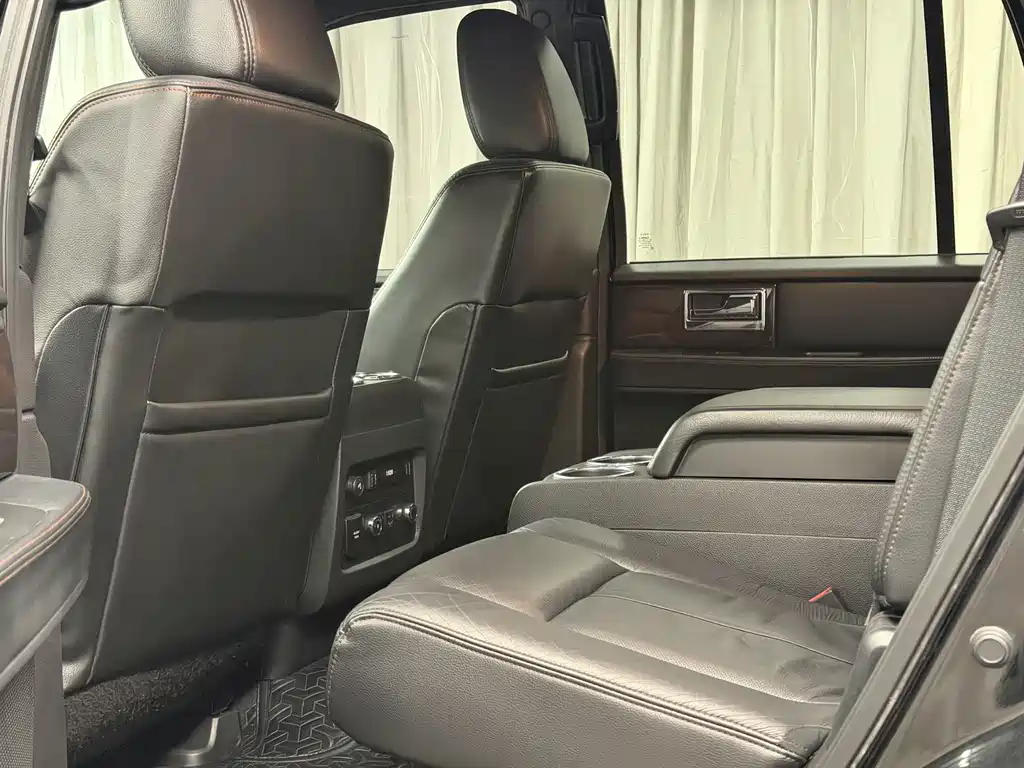 Navigator 3.5 T AWD